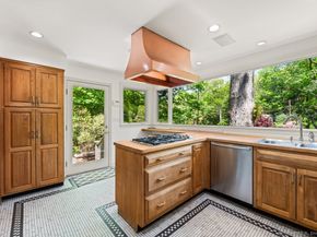 Undisclosed Address #24026683, Stamford CT 06903