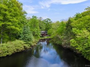 Undisclosed Address #24026683, Stamford CT 06903