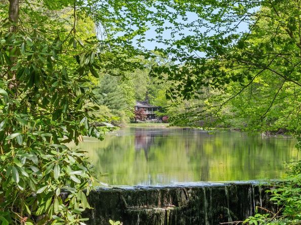Undisclosed Address #24026683, Stamford CT 06903