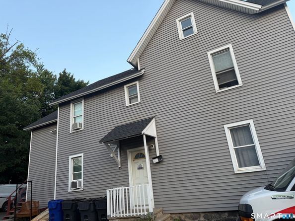 31 Maple Avenue, Danbury CT 06810