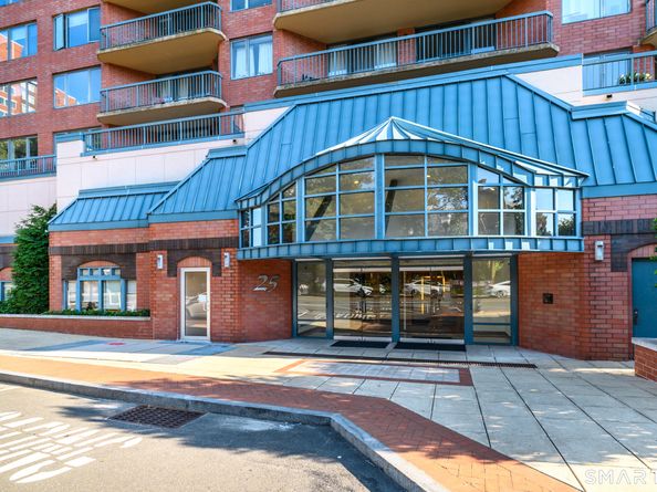 25 Forest Street 4F, Stamford CT 06901
