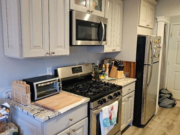 27 Canterbury Road 27, Bridgeport CT 06606