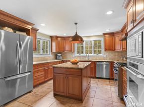 4041 Redding Road, Fairfield CT 06824