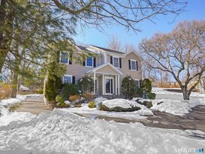 86 Forest Street S, New Canaan CT 06840