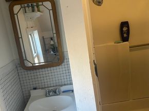 727 Iranistan Avenue, Bridgeport CT 06605