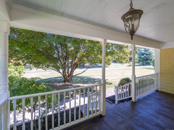 159 Barry Avenue, Ridgefield CT 06877