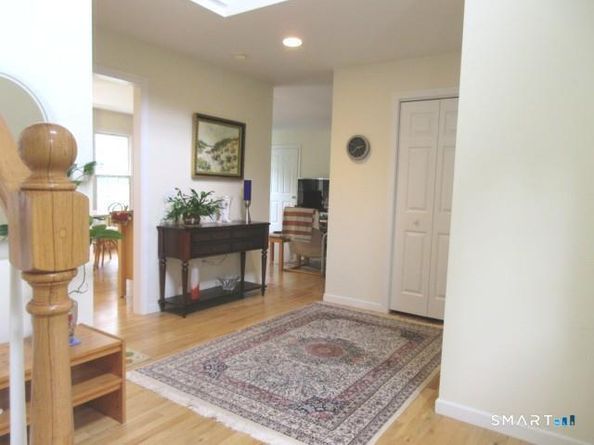 29 Tarrywile Lake Road, Danbury CT 06810