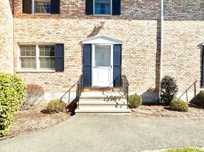 39 Woodway Road C5, Stamford CT 06907