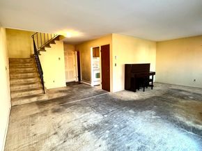 39 Woodway Road C5, Stamford CT 06907