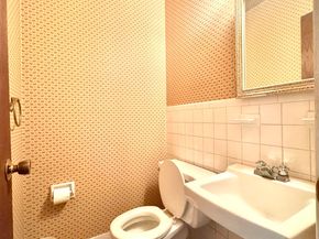 39 Woodway Road C5, Stamford CT 06907