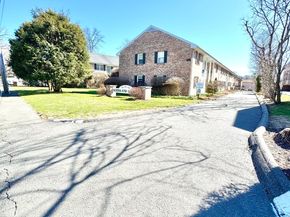 39 Woodway Road C5, Stamford CT 06907