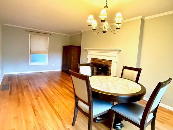 122 Summer Street 122, New Canaan CT 06840