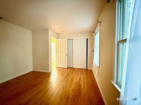122 Summer Street 122, New Canaan CT 06840