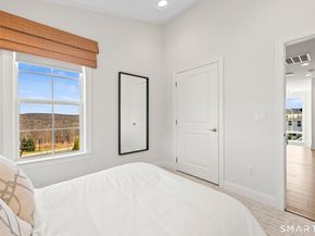 1 Brentwood Circle 1, Danbury CT 06810