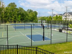 1 Brentwood Circle 1, Danbury CT 06810