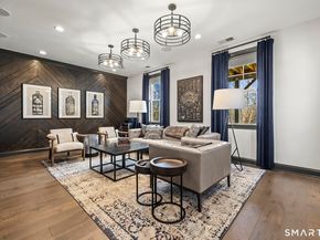 1 Brentwood Circle 1, Danbury CT 06810