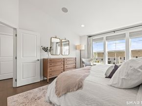 1 Brentwood Circle 1, Danbury CT 06810