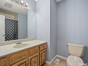 27 Crows Nest Lane 12I, Danbury CT 06810