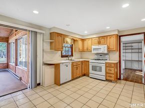 43 Limerick Road, Trumbull CT 06611