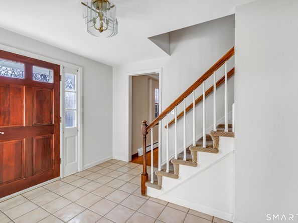 43 Limerick Road, Trumbull CT 06611