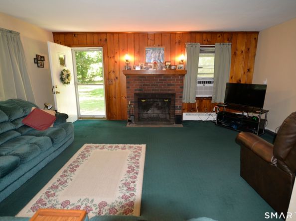 39 Taylor Road, Bethel CT 06801