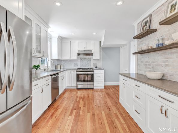118 Shorefront Park, Norwalk CT 06854