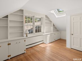 39 Old Studio Road, New Canaan CT 06840
