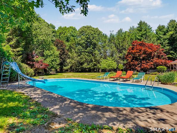 45 Stones Throw Road, Easton CT 06612