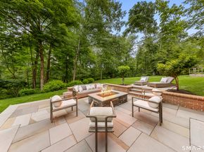 171 Paddock Hill Lane, Fairfield CT 06824