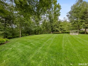 171 Paddock Hill Lane, Fairfield CT 06824