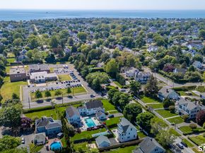 920 Old Post Road, Fairfield CT 06824