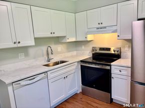 25 Padanaram Road 77, Danbury CT 06811