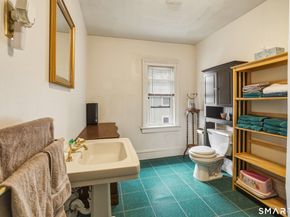 112 Benham Avenue, Bridgeport CT 06604