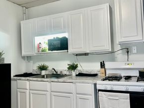 1368-1370 E Main Street, Bridgeport CT 06608