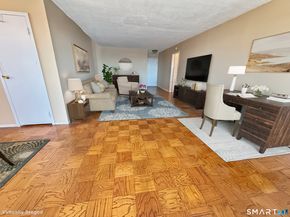 1 Strawberry Hill Court 8A, Stamford CT 06902