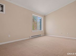 20 E Pembroke Road 28, Danbury CT 06811