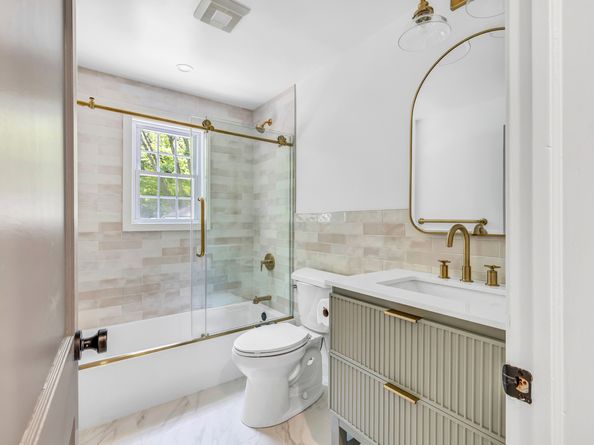 189 Tashua Road, Trumbull CT 06611