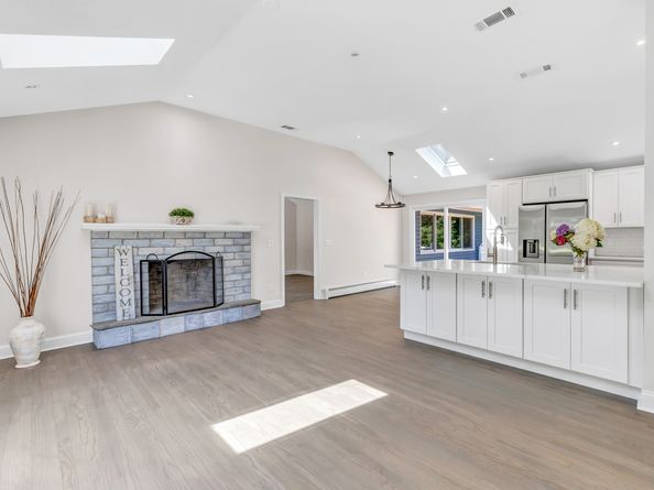 31 Parlor Rock Road, Trumbull CT 06611