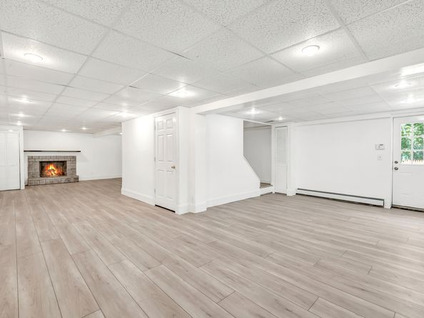31 Parlor Rock Road, Trumbull CT 06611