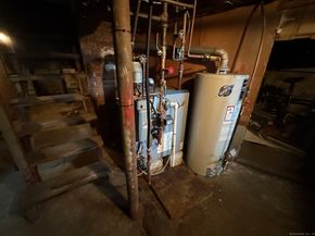 Undisclosed Address #24119392, Bridgeport CT 06604