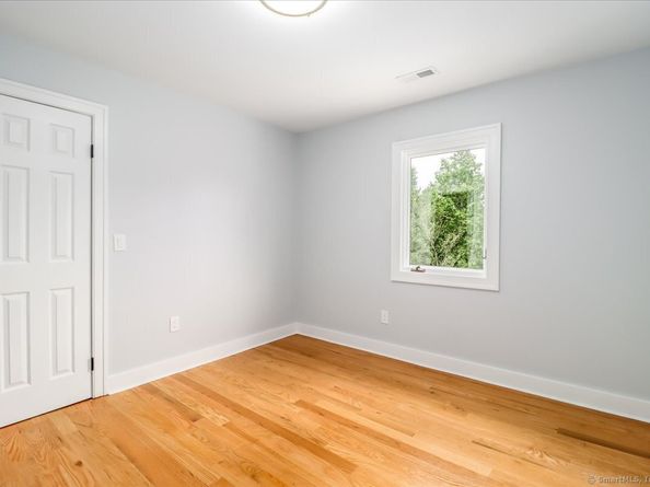 12 Deer Run Road, Brookfield CT 06804