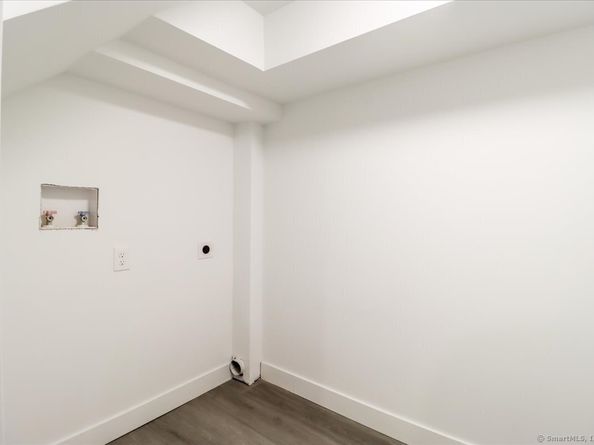 12 Deer Run Road, Brookfield CT 06804