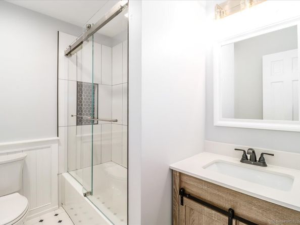 12 Deer Run Road, Brookfield CT 06804