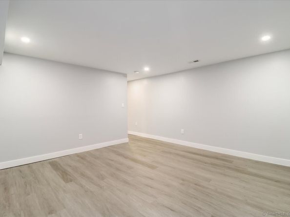12 Deer Run Road, Brookfield CT 06804