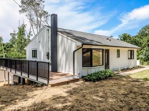 12 Deer Run Road, Brookfield CT 06804