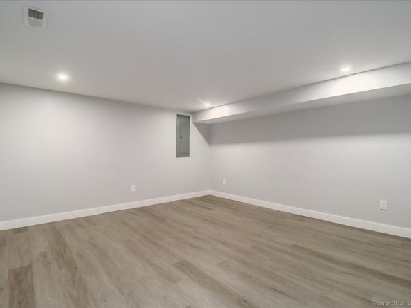 12 Deer Run Road, Brookfield CT 06804