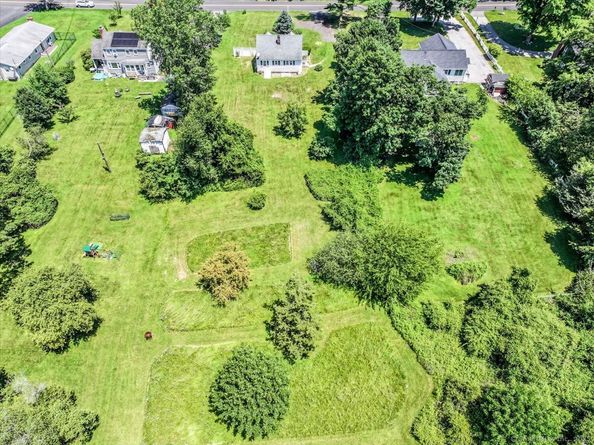 168 Candlewood Lake Road, Brookfield CT 06804
