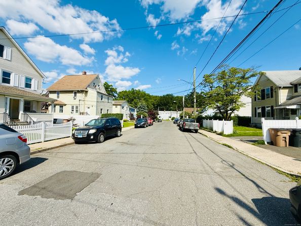 75 Frank Street, Stamford CT 06902