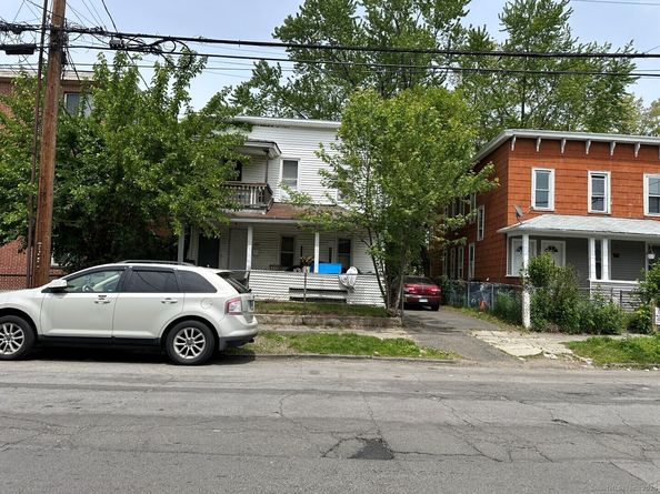 1050 Hancock Avenue, Bridgeport CT 06605