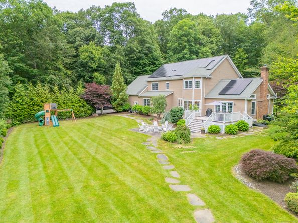 14 Daniels Hill Road, Newtown CT 06470